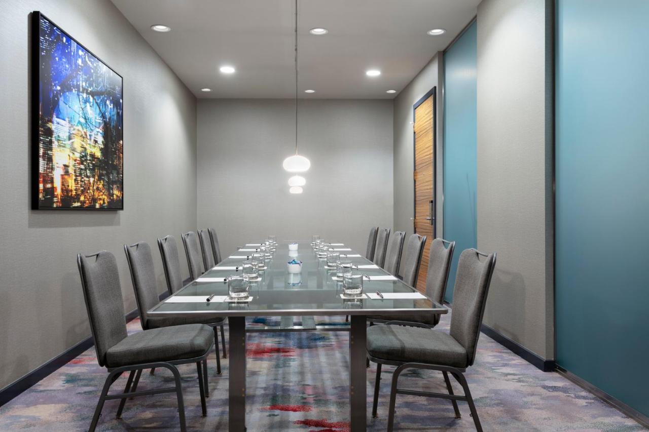 The Lofton Hotel Minneapolis, Tapestry Collection By Hilton Экстерьер фото